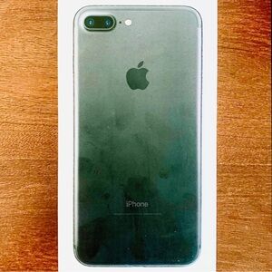 black iPhone 7Plus box + headphones
